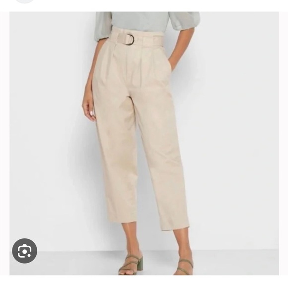 Banana Republic beige paper bag pants - Picture 1 of 7